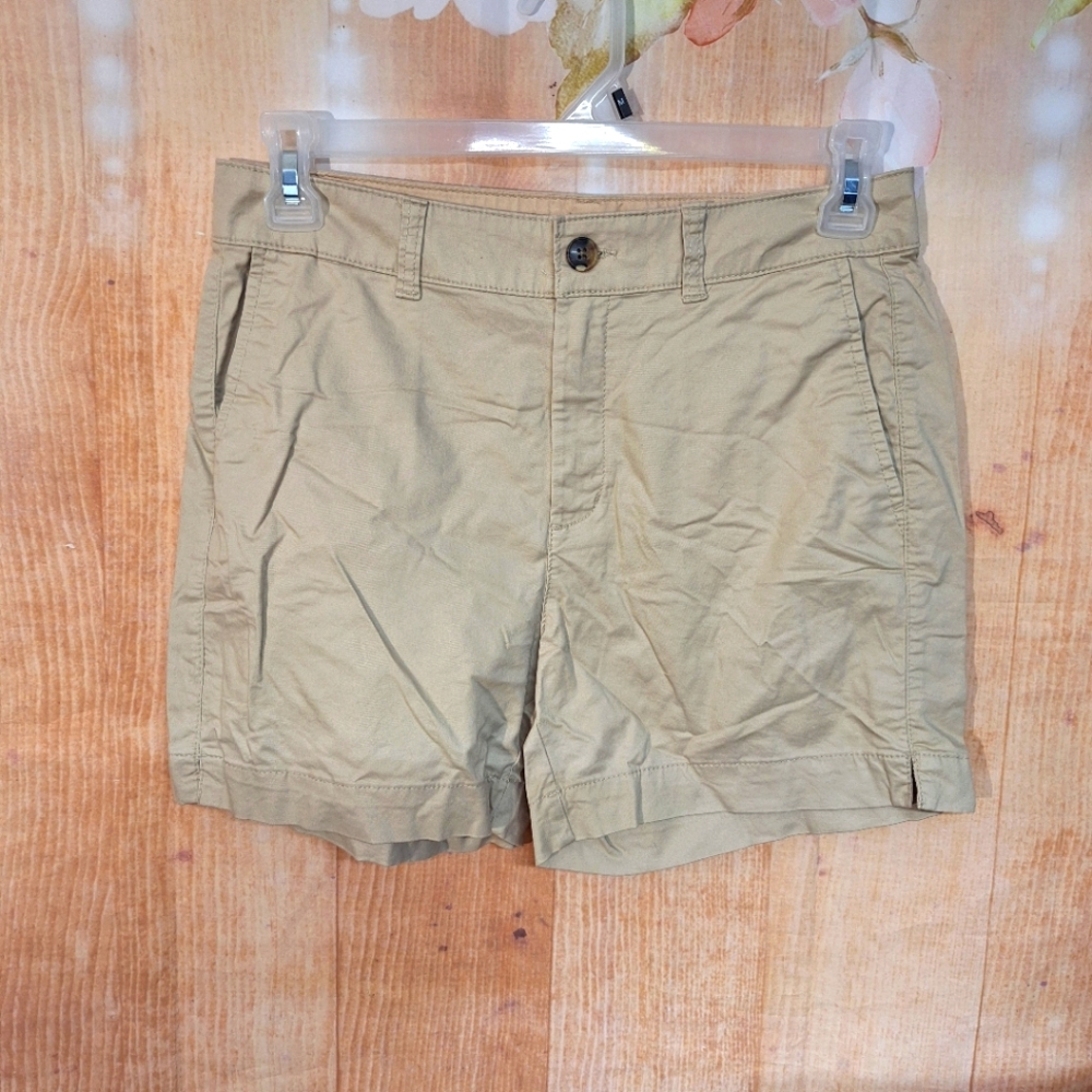 Old Navy Women's Tan Shorts - Picture 1 of 5